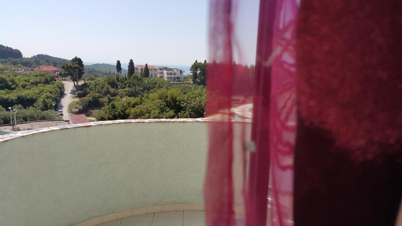 Apartmani Aida Улцинь Экстерьер фото